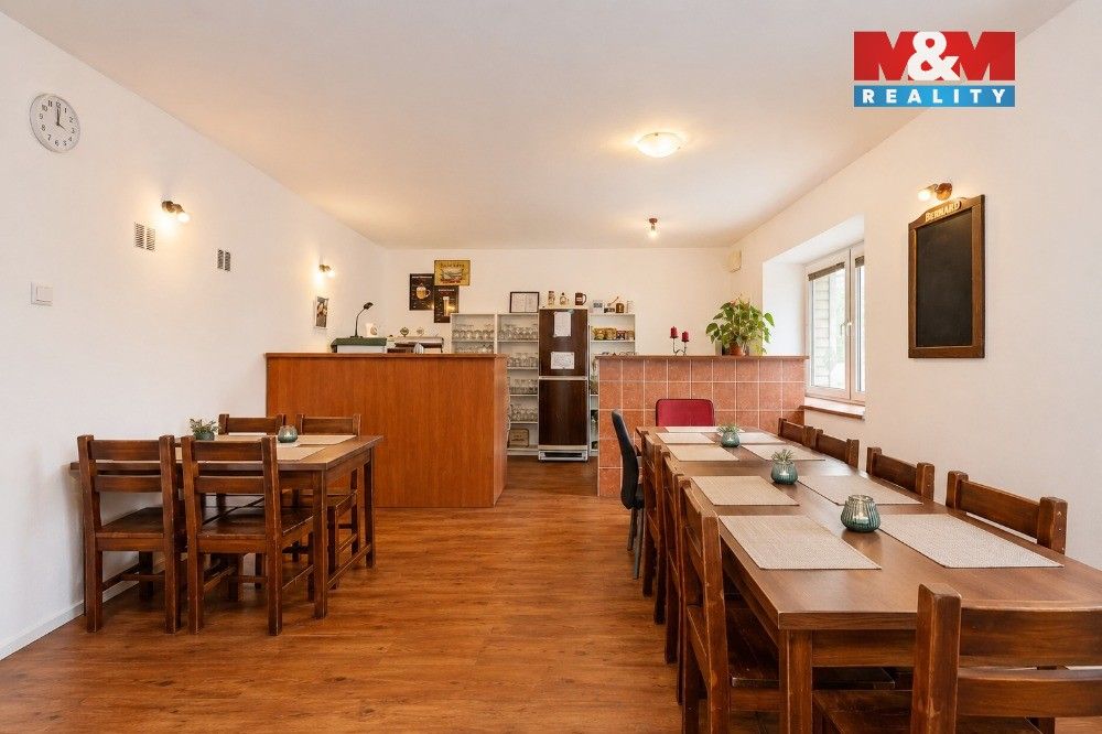 Prodej komerčního prostoru 198 m² - foto 3