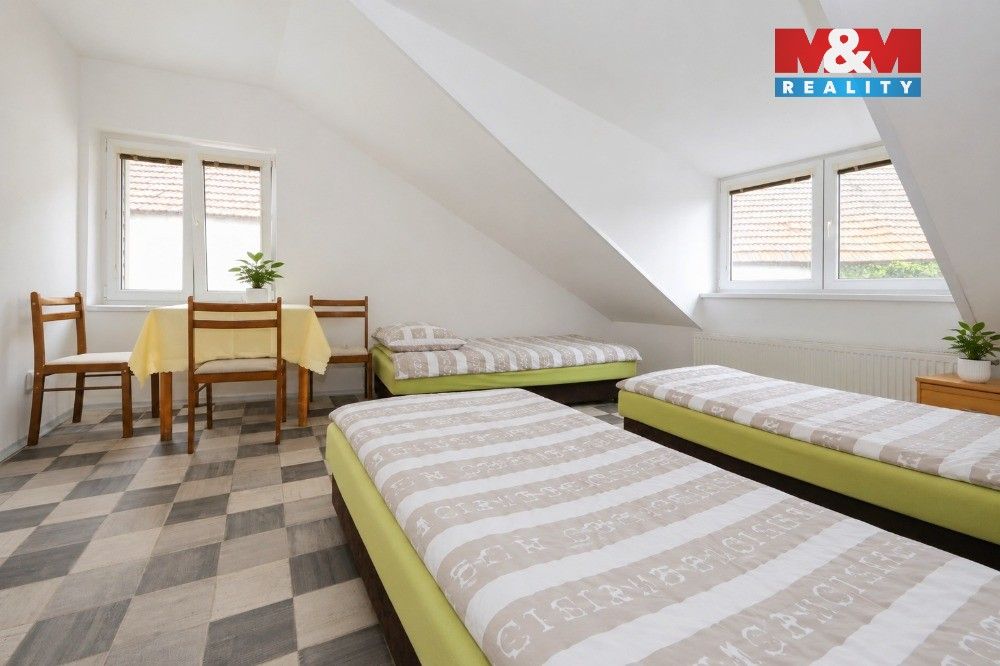 Prodej komerčního prostoru 198 m² - foto 12