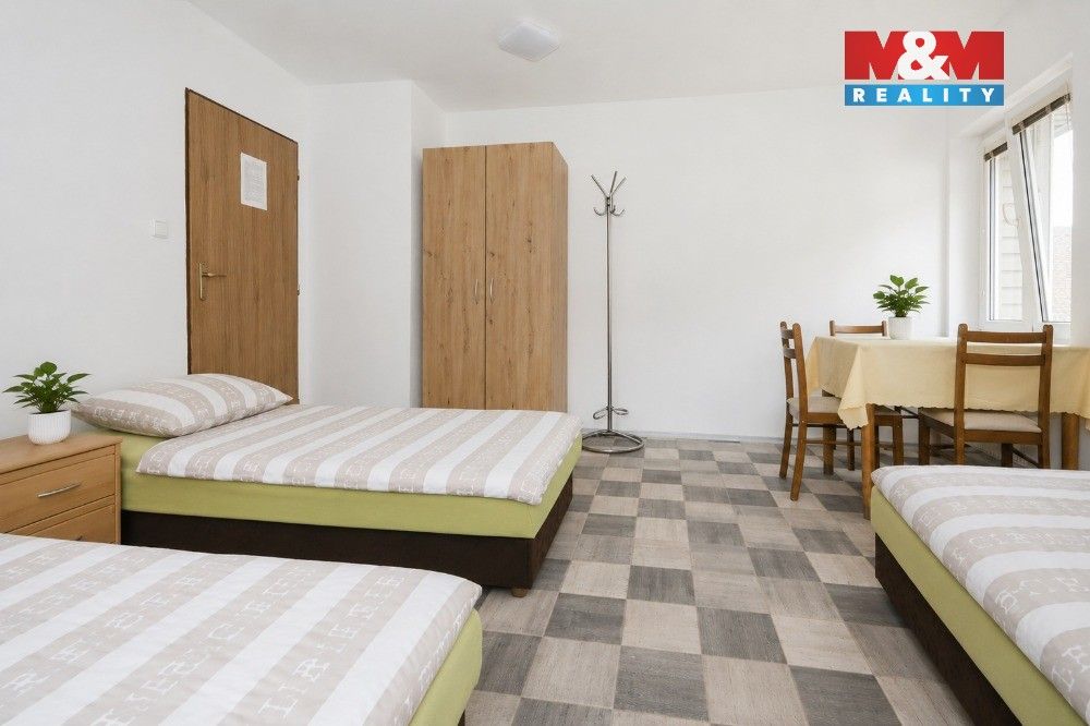 Prodej komerčního prostoru 198 m² - foto 13