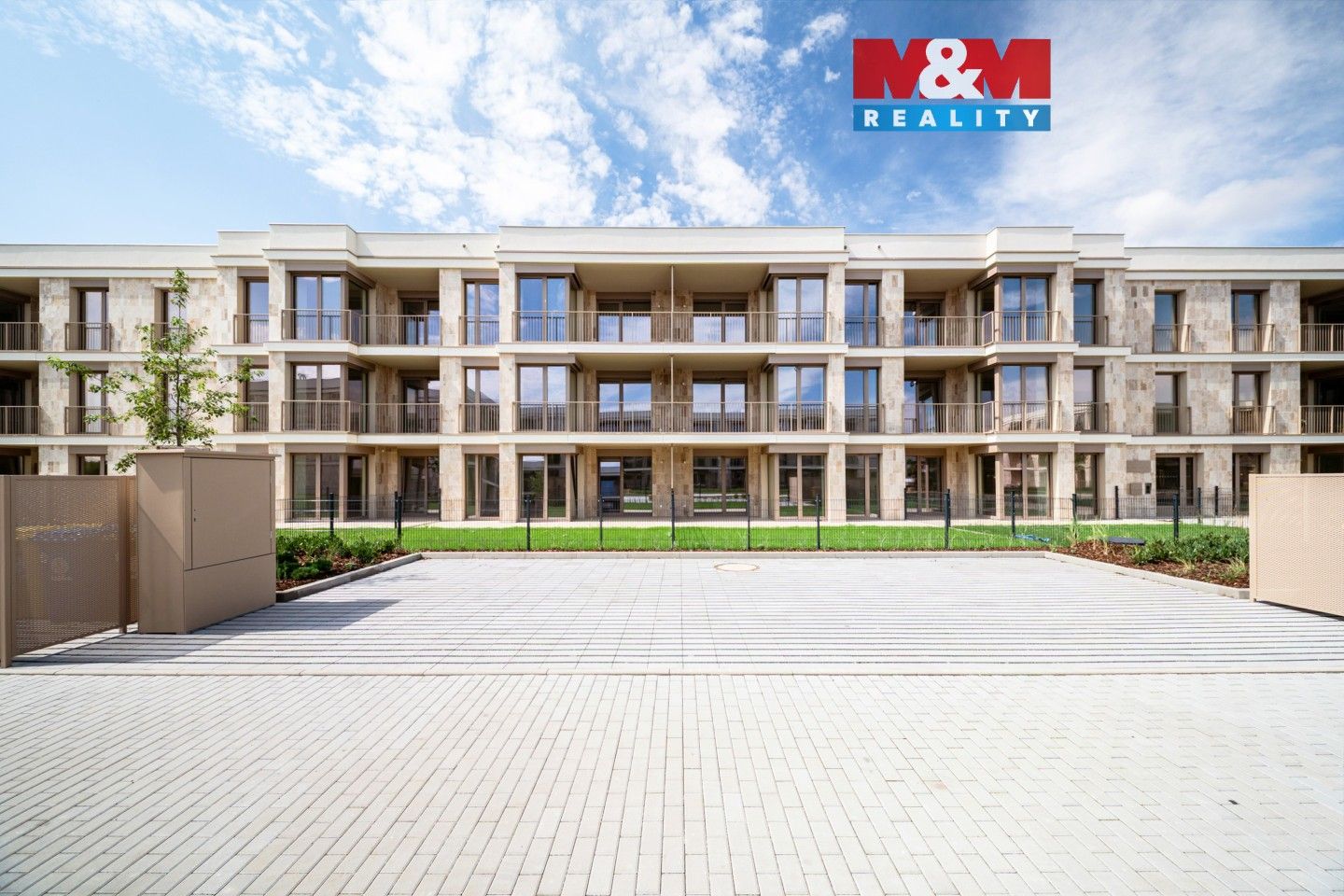 Prodej bytu 1+kk 33 m² - foto 2