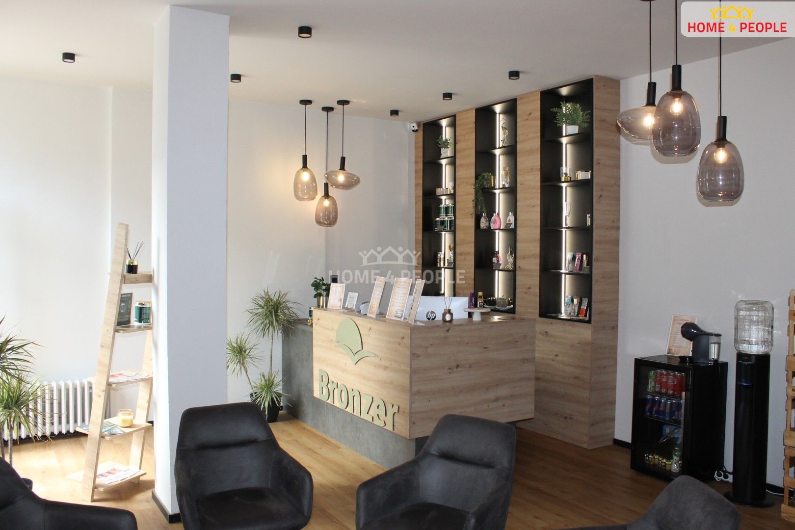 Pronájem komerčního prostoru 98 m² - foto 1