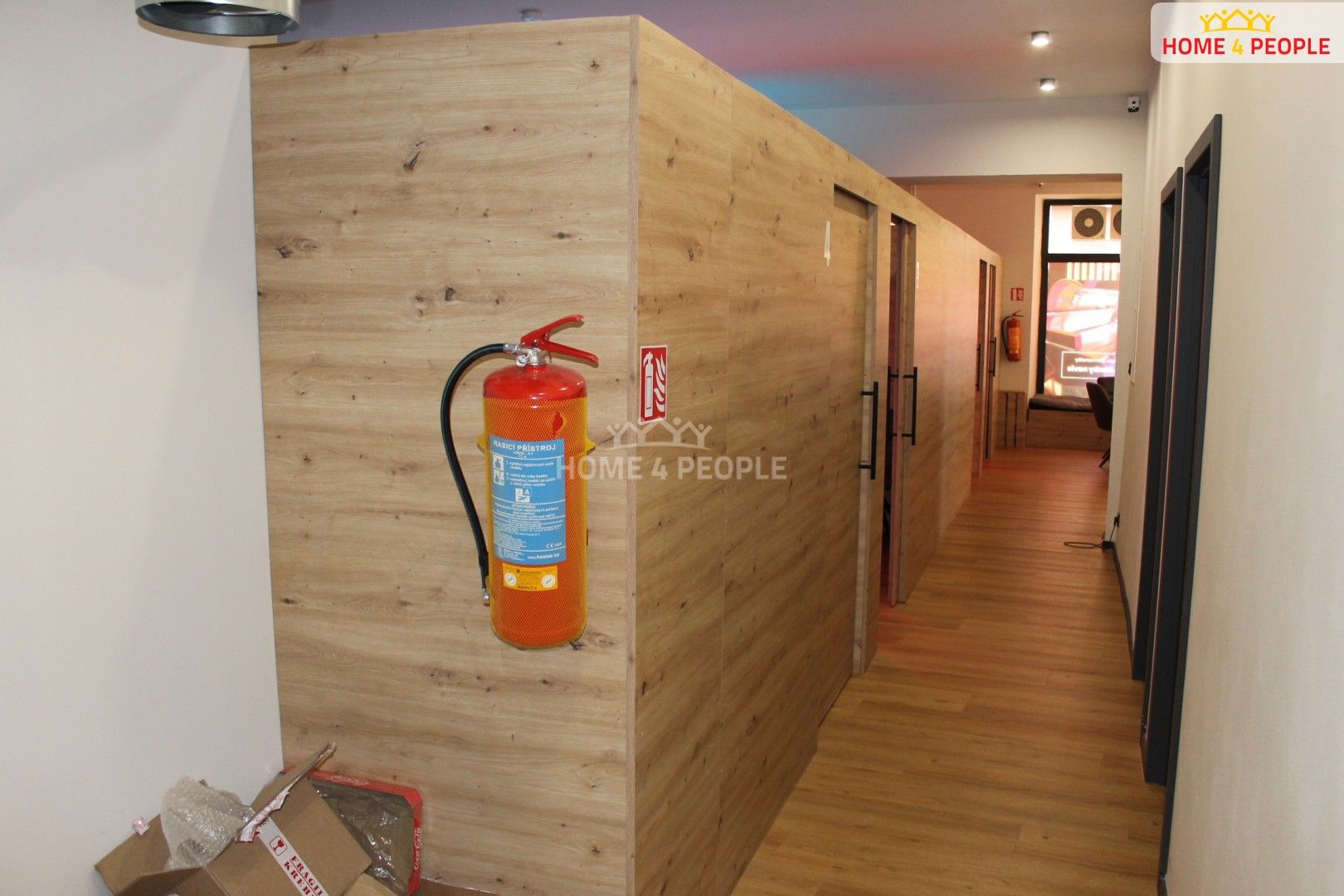 Pronájem komerčního prostoru 98 m² - foto 8
