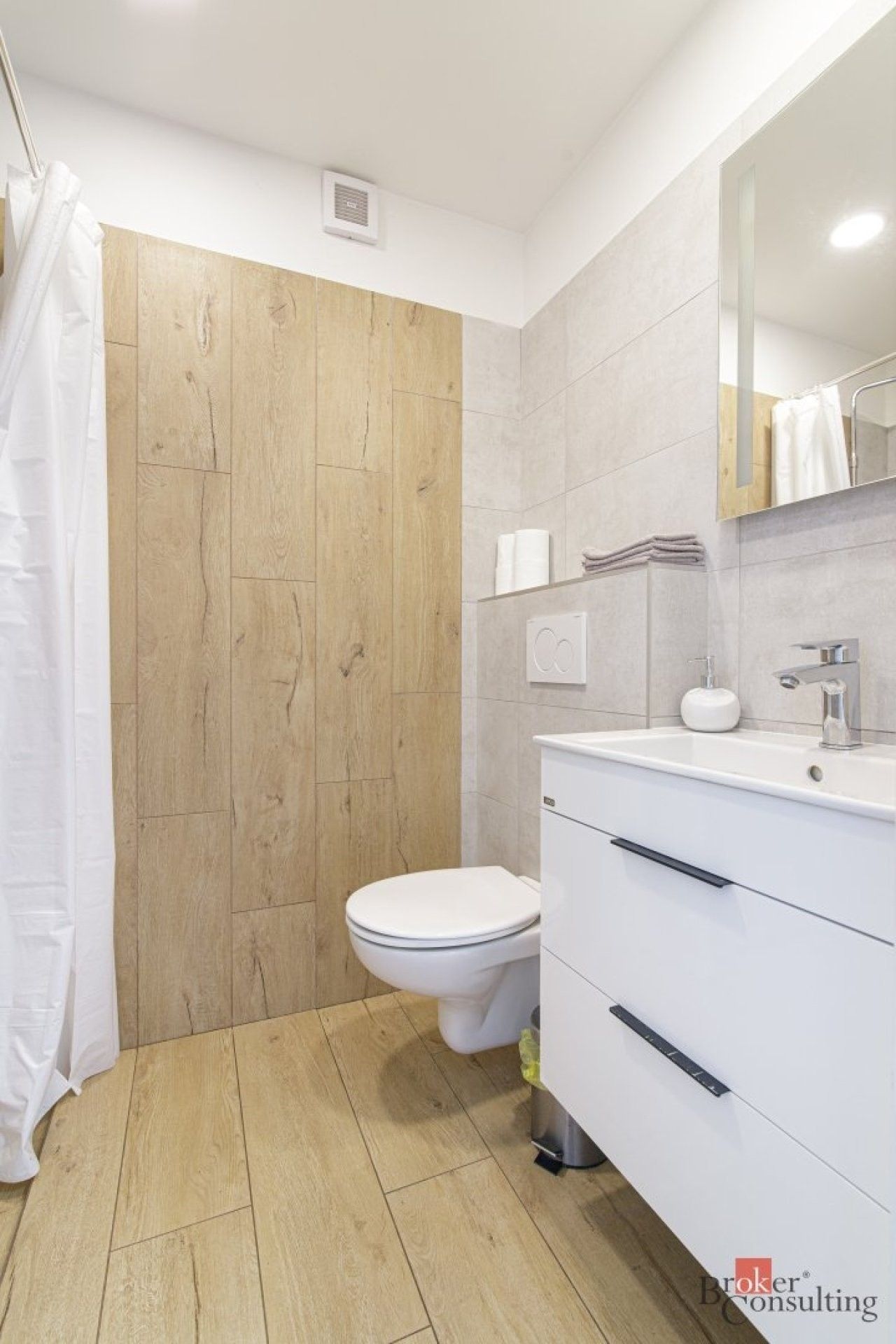 Prodej komerčního prostoru 250 m² - foto 4