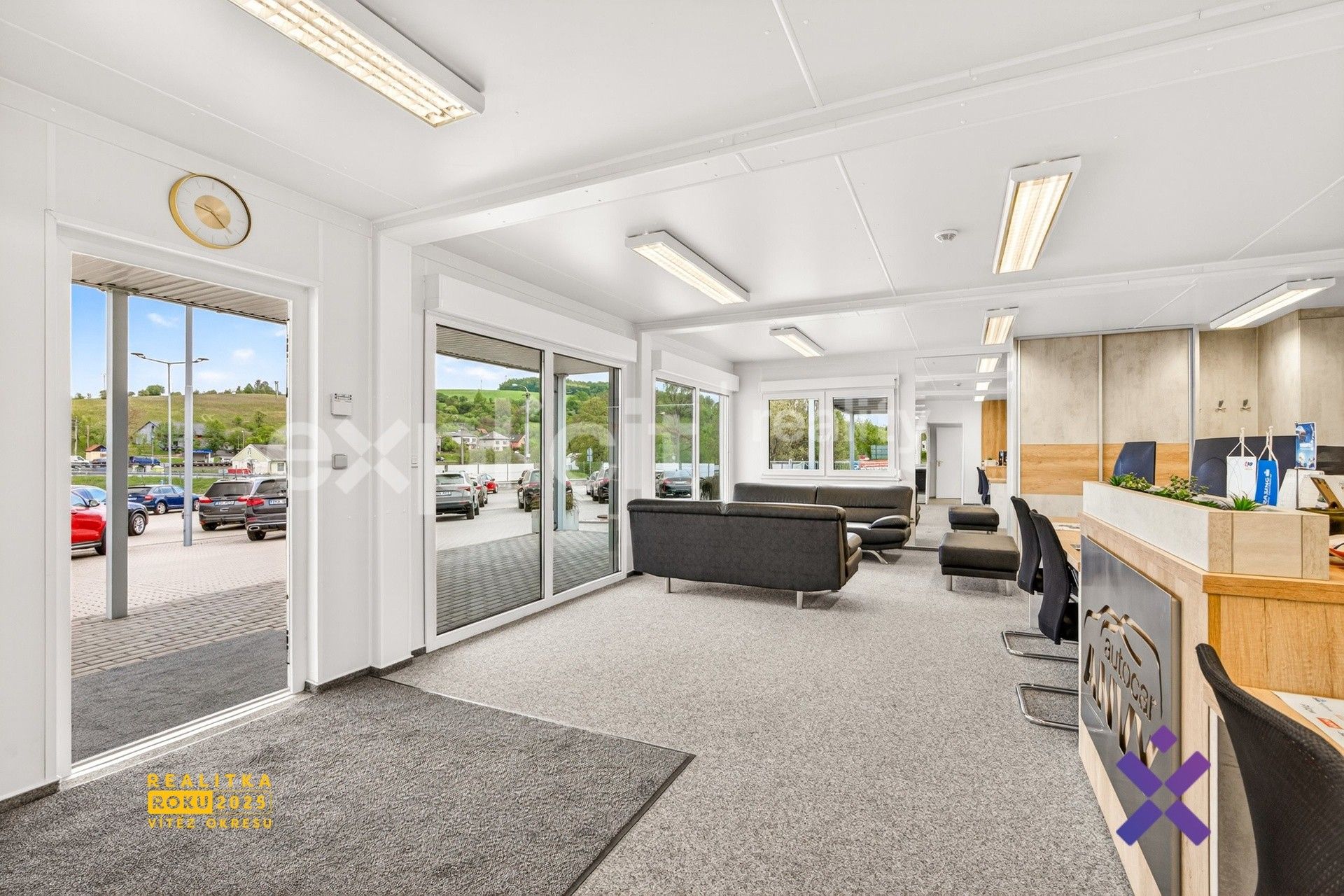 Prodej komerčního prostoru 4600 m² - foto 11