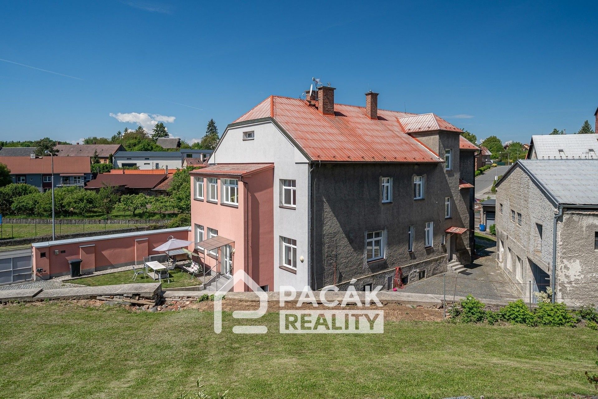 Prodej komerčního prostoru 1000 m² - foto 4