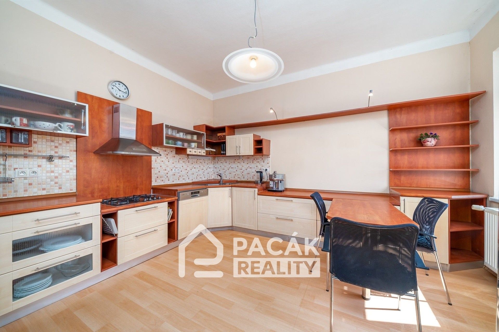 Prodej komerčního prostoru 1000 m² - foto 12