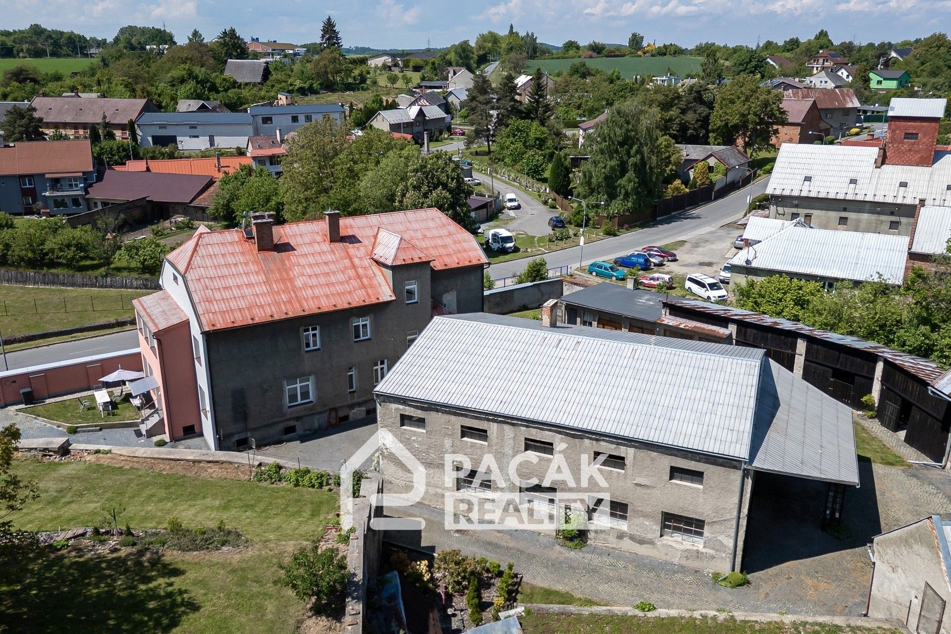 Prodej komerčního prostoru 1000 m² - foto 11