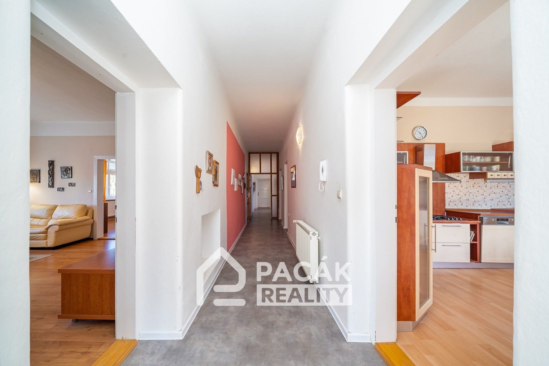 Prodej komerčního prostoru 1000 m² - foto 19