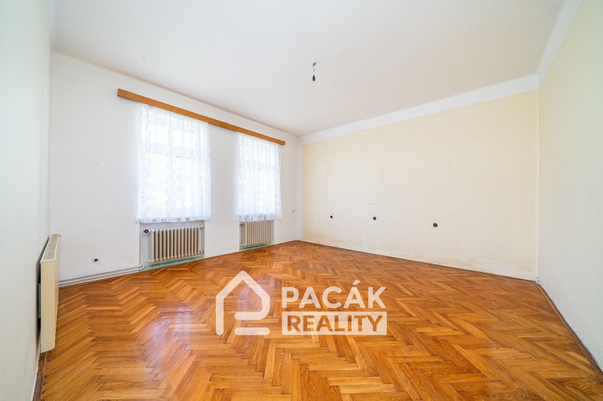 Prodej komerčního prostoru 1000 m² - foto 24