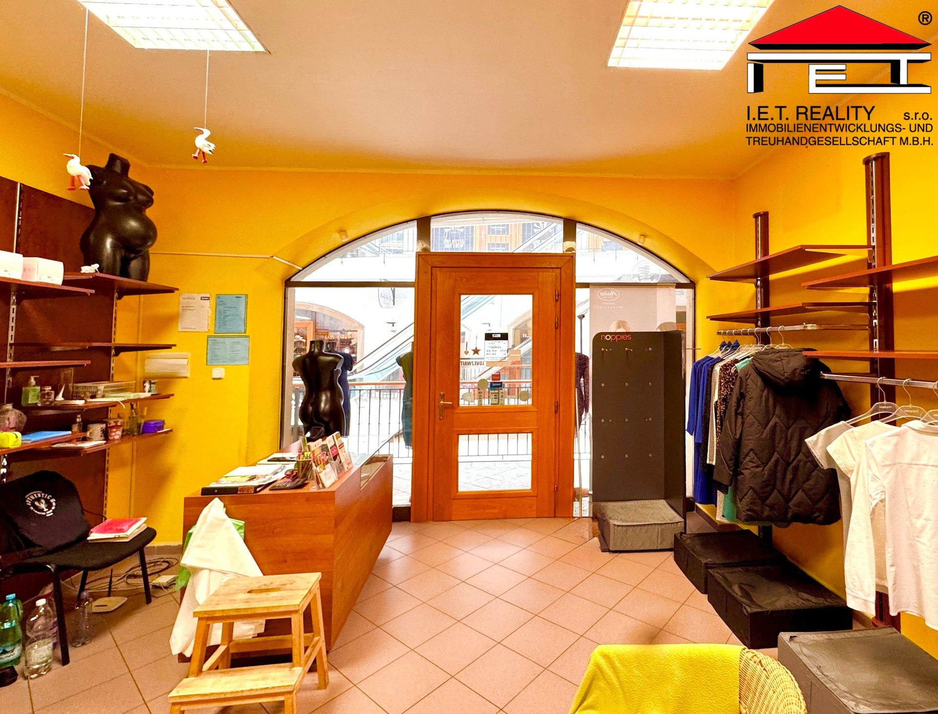 Pronájem komerčního prostoru 25 m² - foto 1