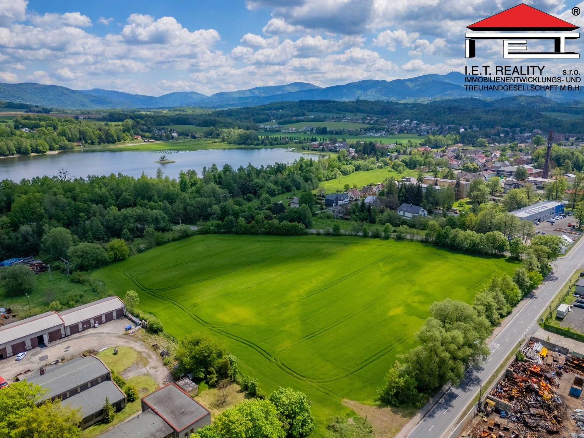 Prodej pozemku 30816 m² - foto 5