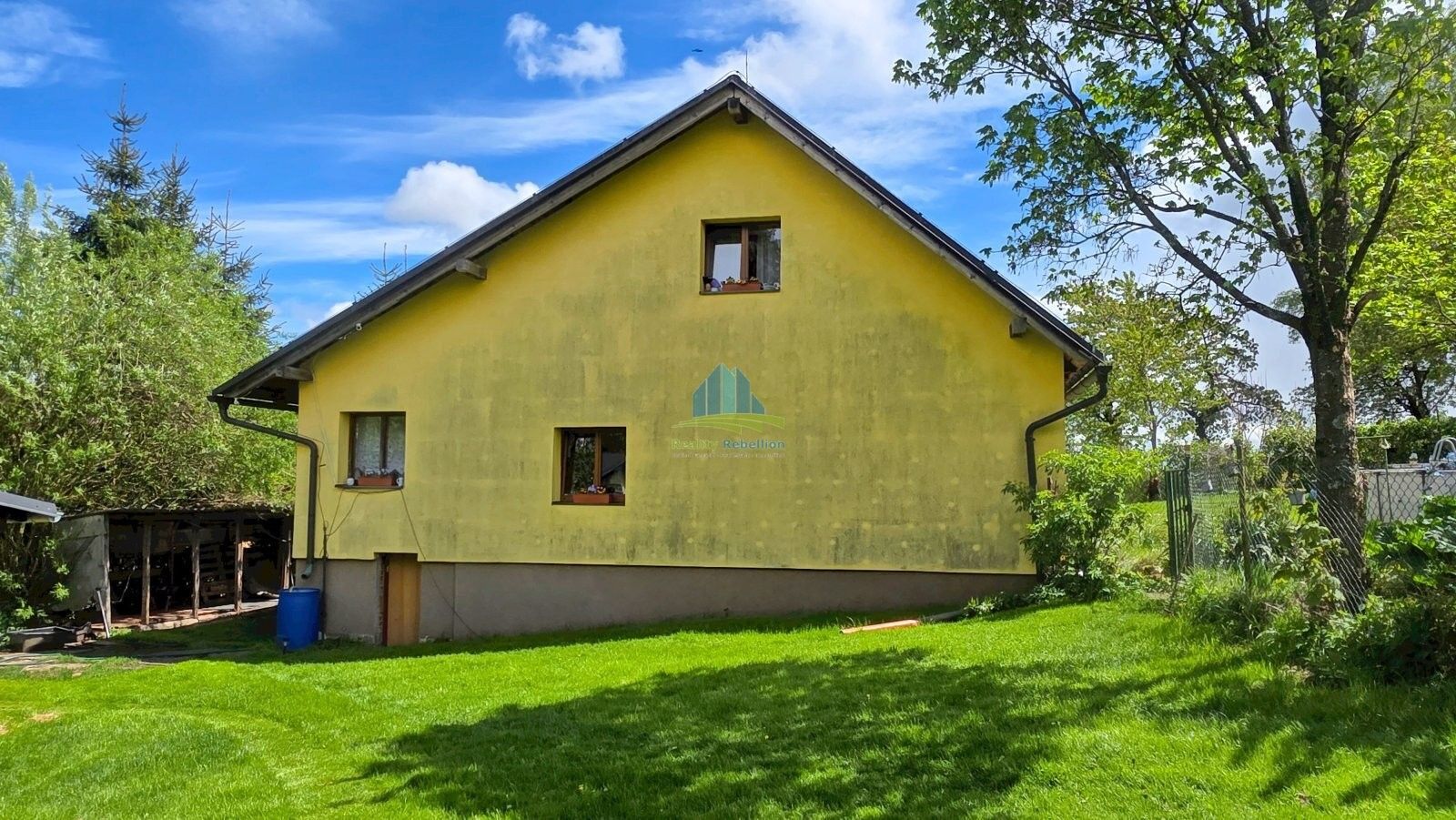 Prodej nemovitosti 245 m² - foto 3