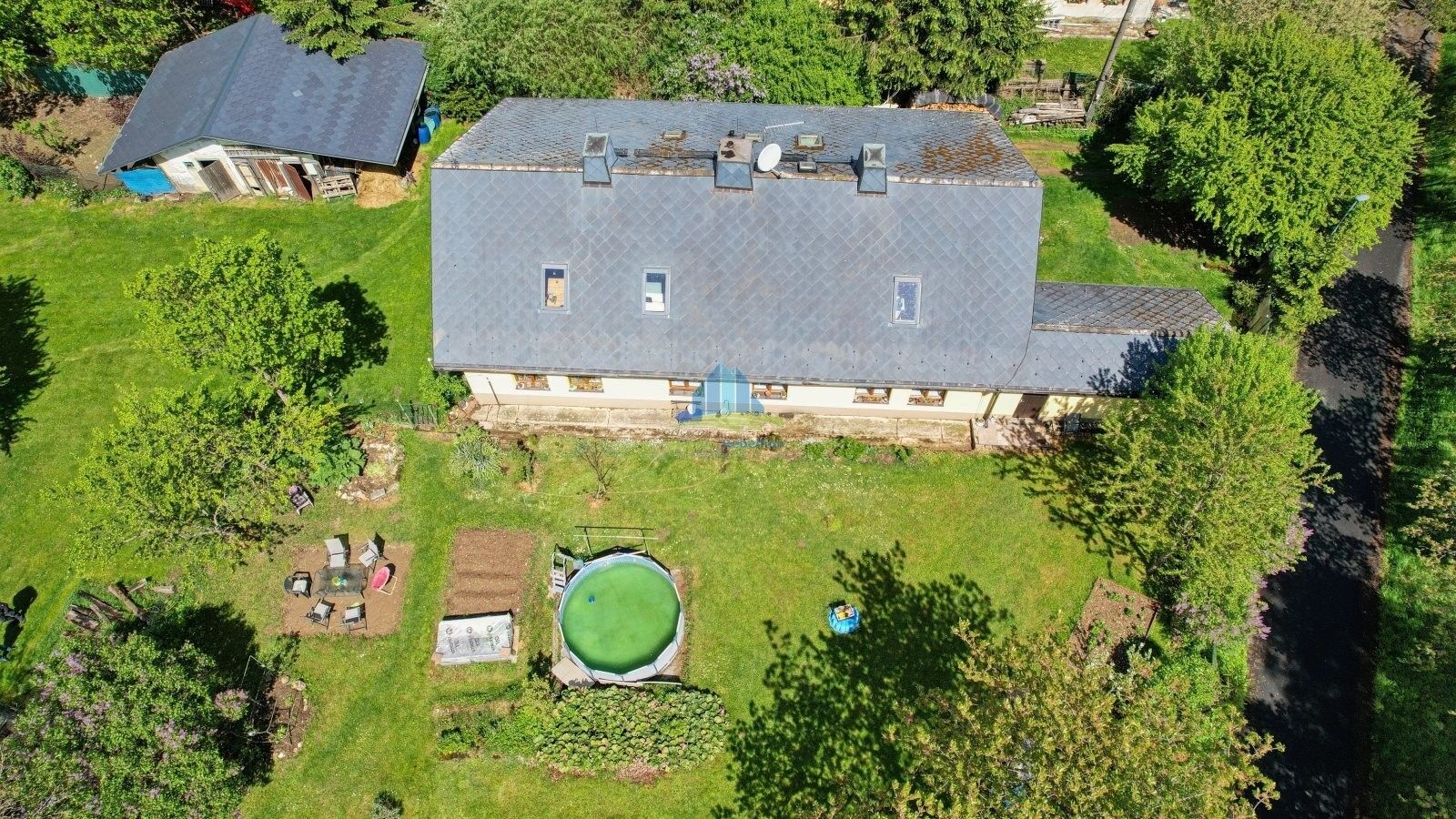 Prodej nemovitosti 245 m² - foto 4