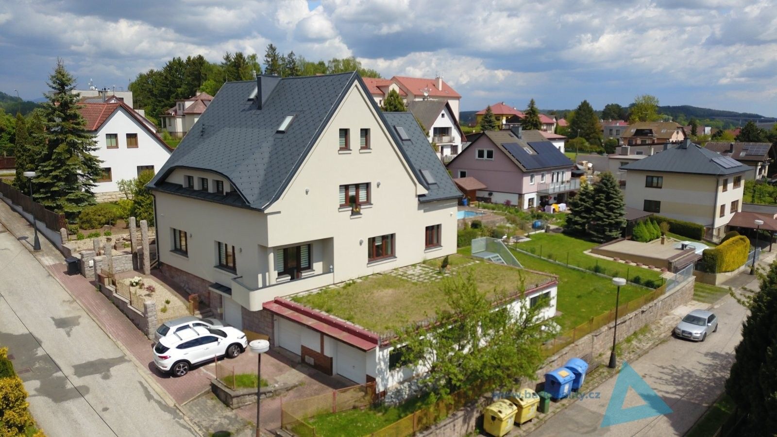 Pronájem bytu 2+kk 62 m² - foto 1