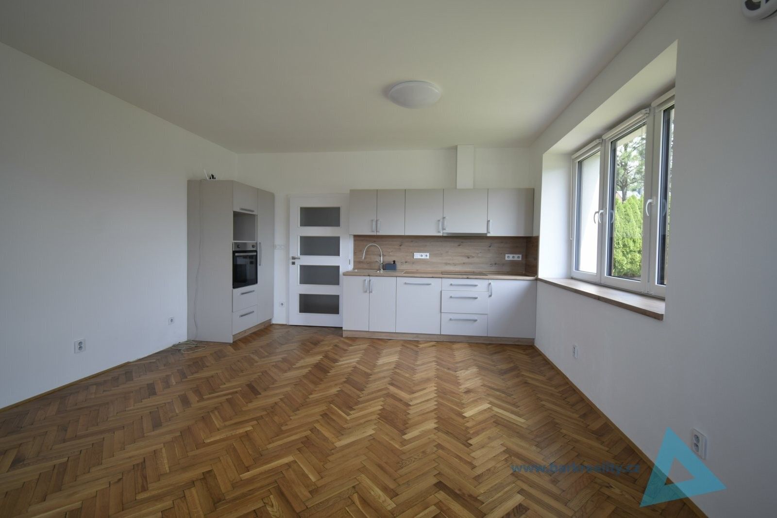 Pronájem bytu 2+kk 62 m² - foto 5