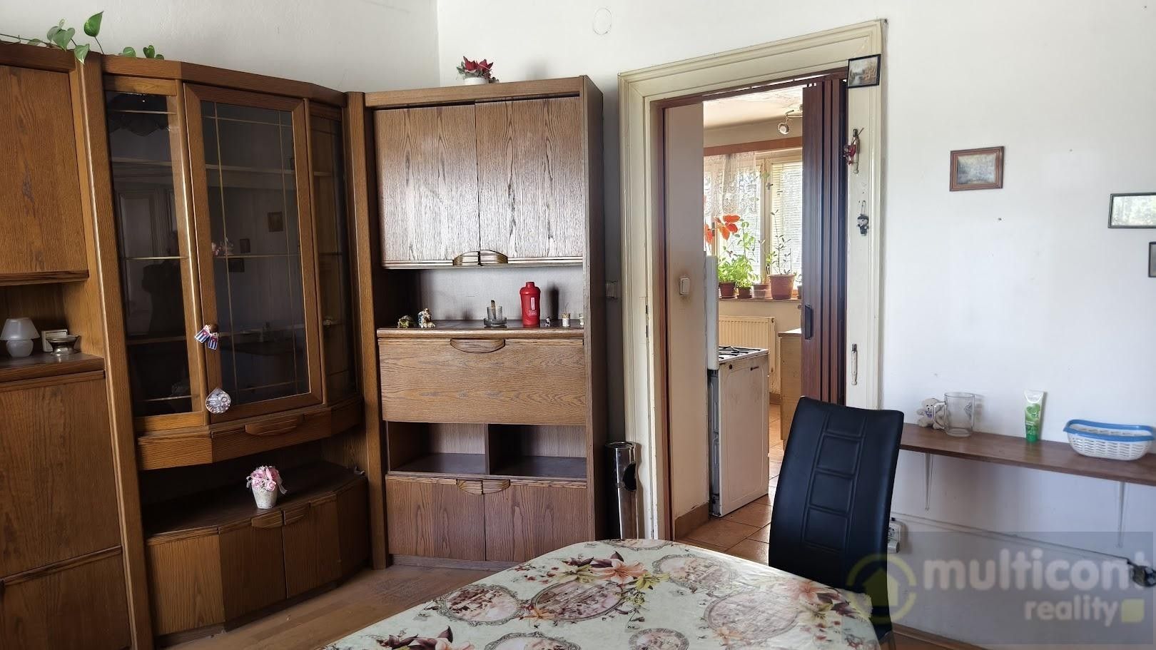 Prodej nemovitosti 285 m² - foto 4