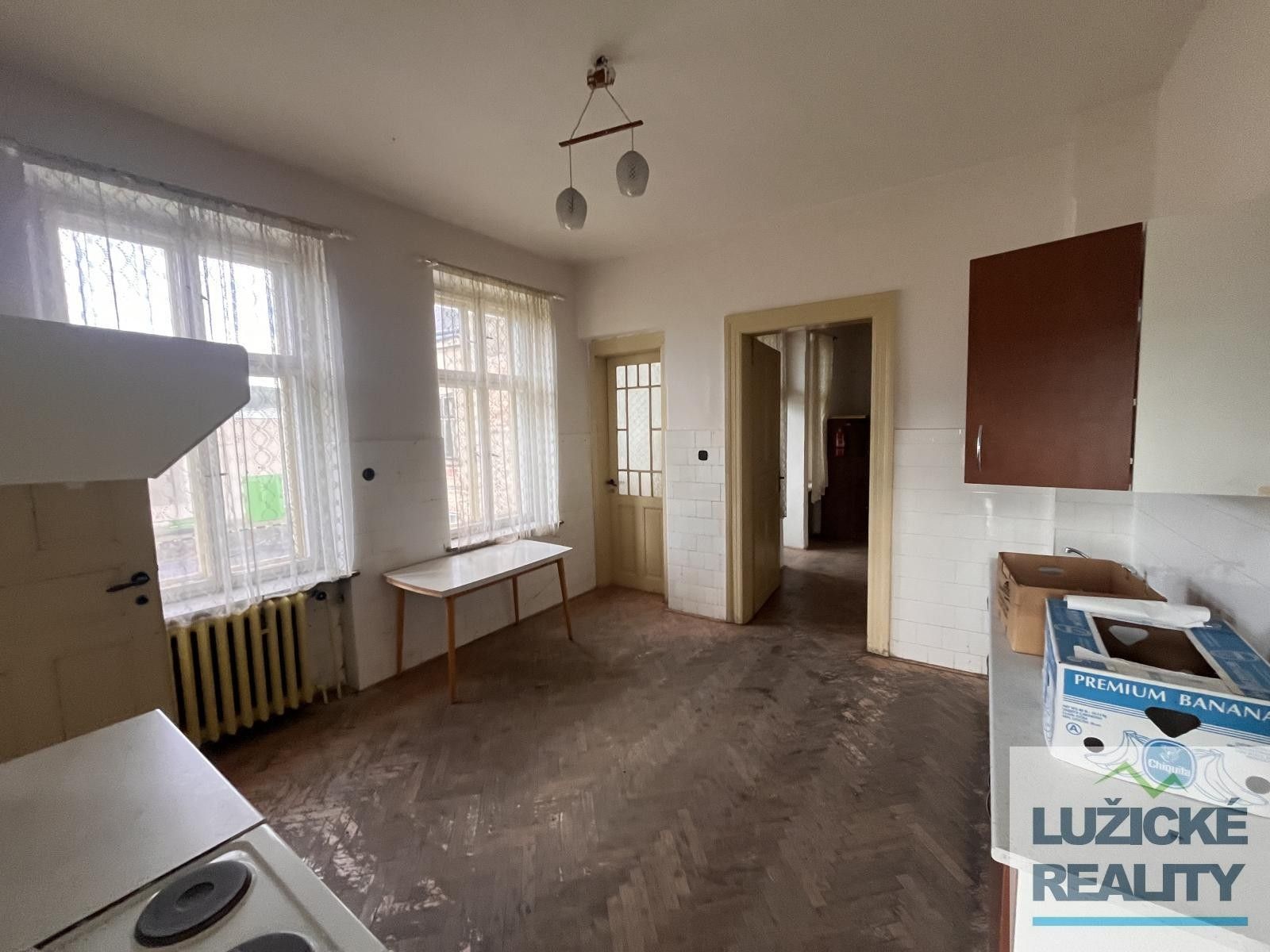 Prodej komerčního prostoru 1000 m² - foto 4