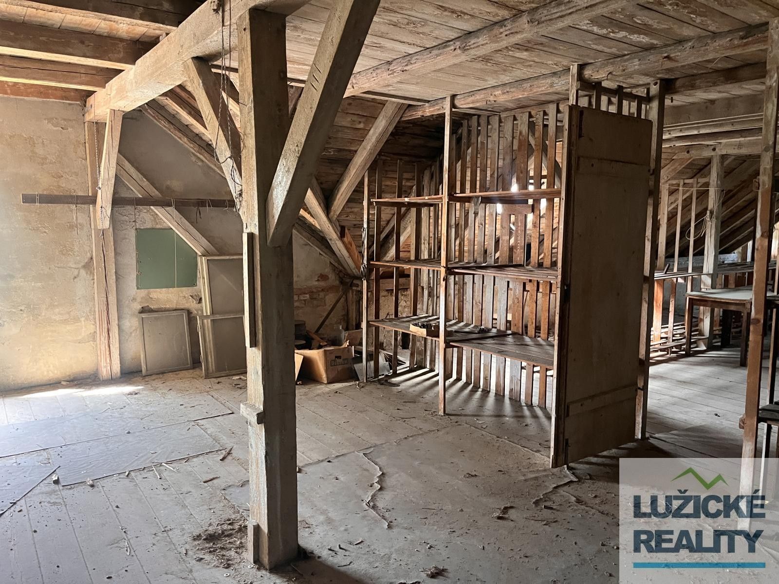 Prodej komerčního prostoru 1000 m² - foto 13