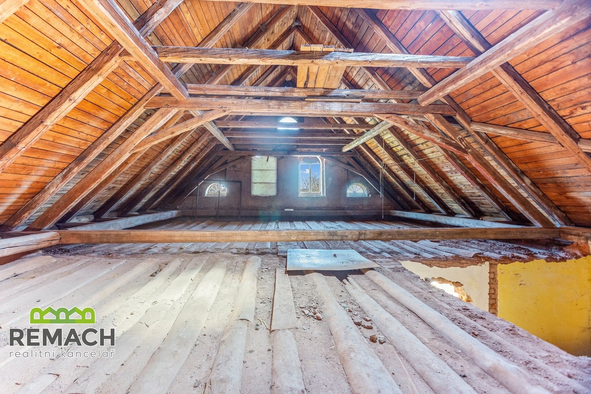 Prodej komerčního prostoru 650 m² - foto 5