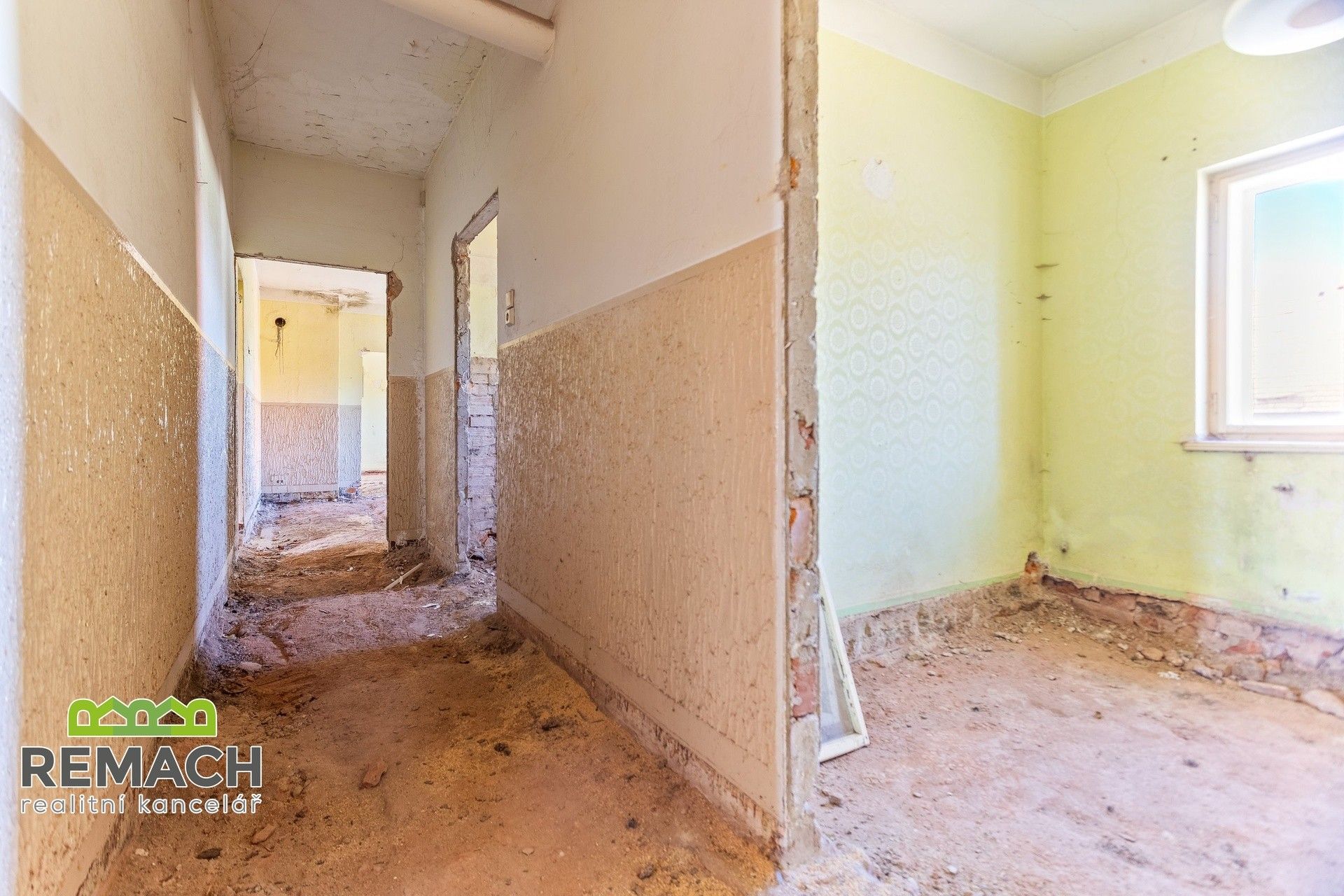 Prodej komerčního prostoru 650 m² - foto 14
