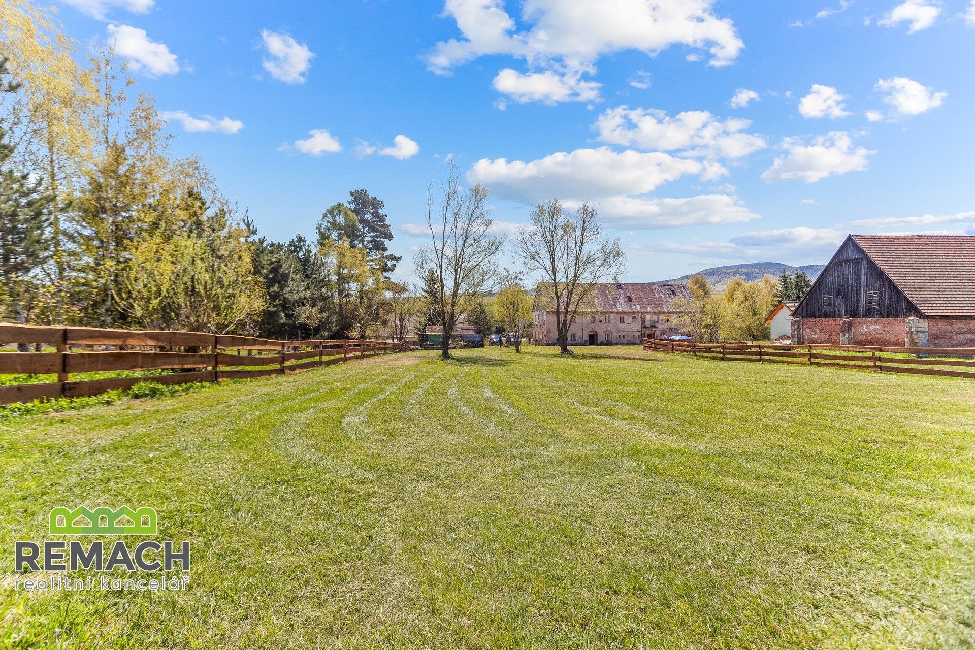 Prodej komerčního prostoru 650 m² - foto 26