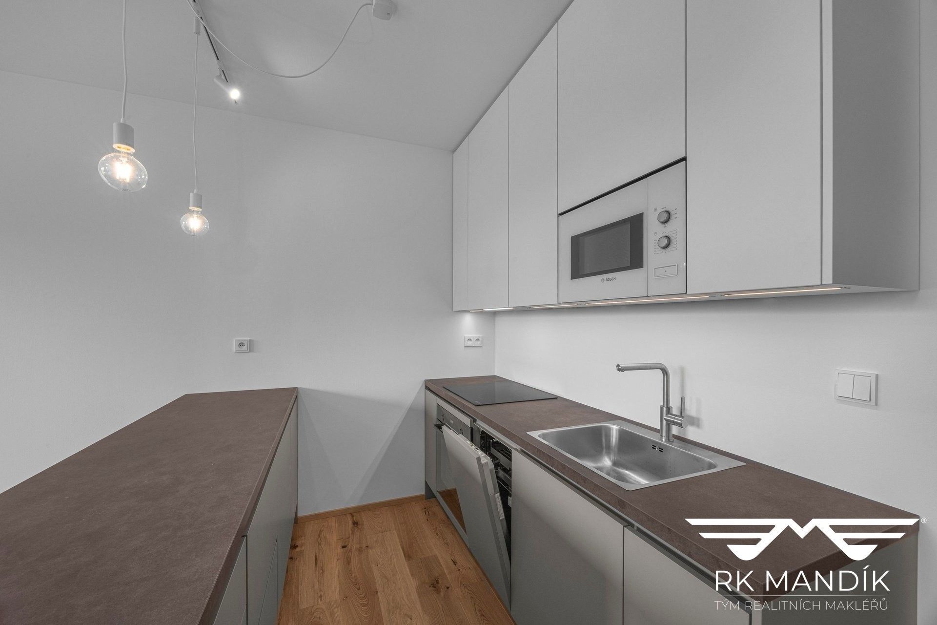 Pronájem bytu 1+kk 45 m² - foto 3