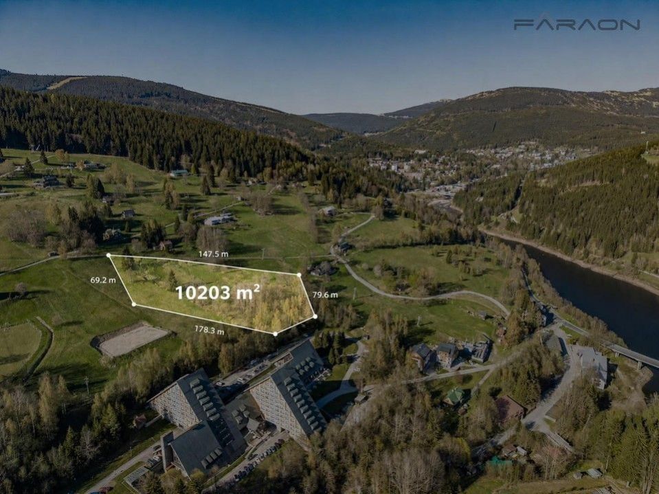 Prodej pozemku 10203 m² - foto 1