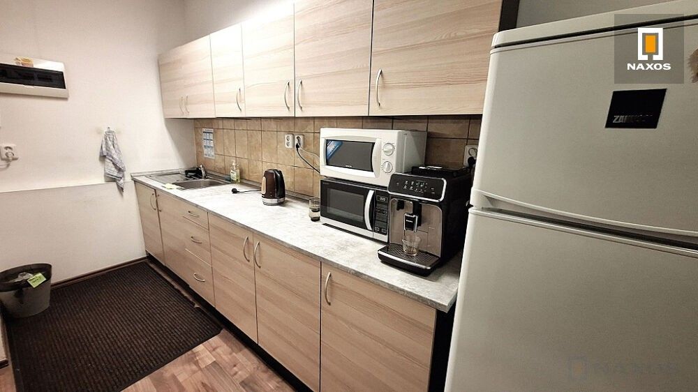 Pronájem komerčního prostoru 514 m² - foto 20