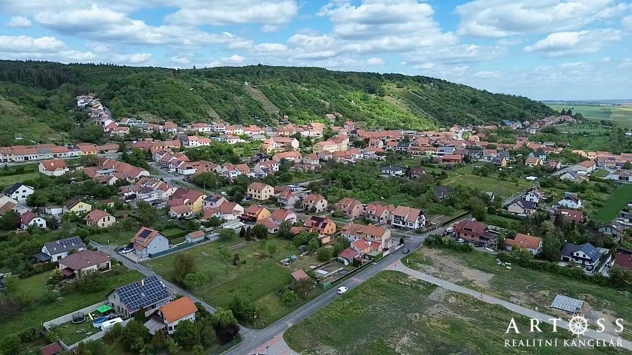 Prodej pozemku 674 m² - foto 3