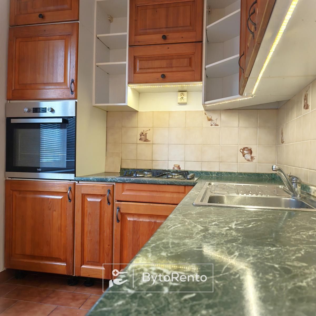 Prodej bytu 4+kk 76 m² - foto 2