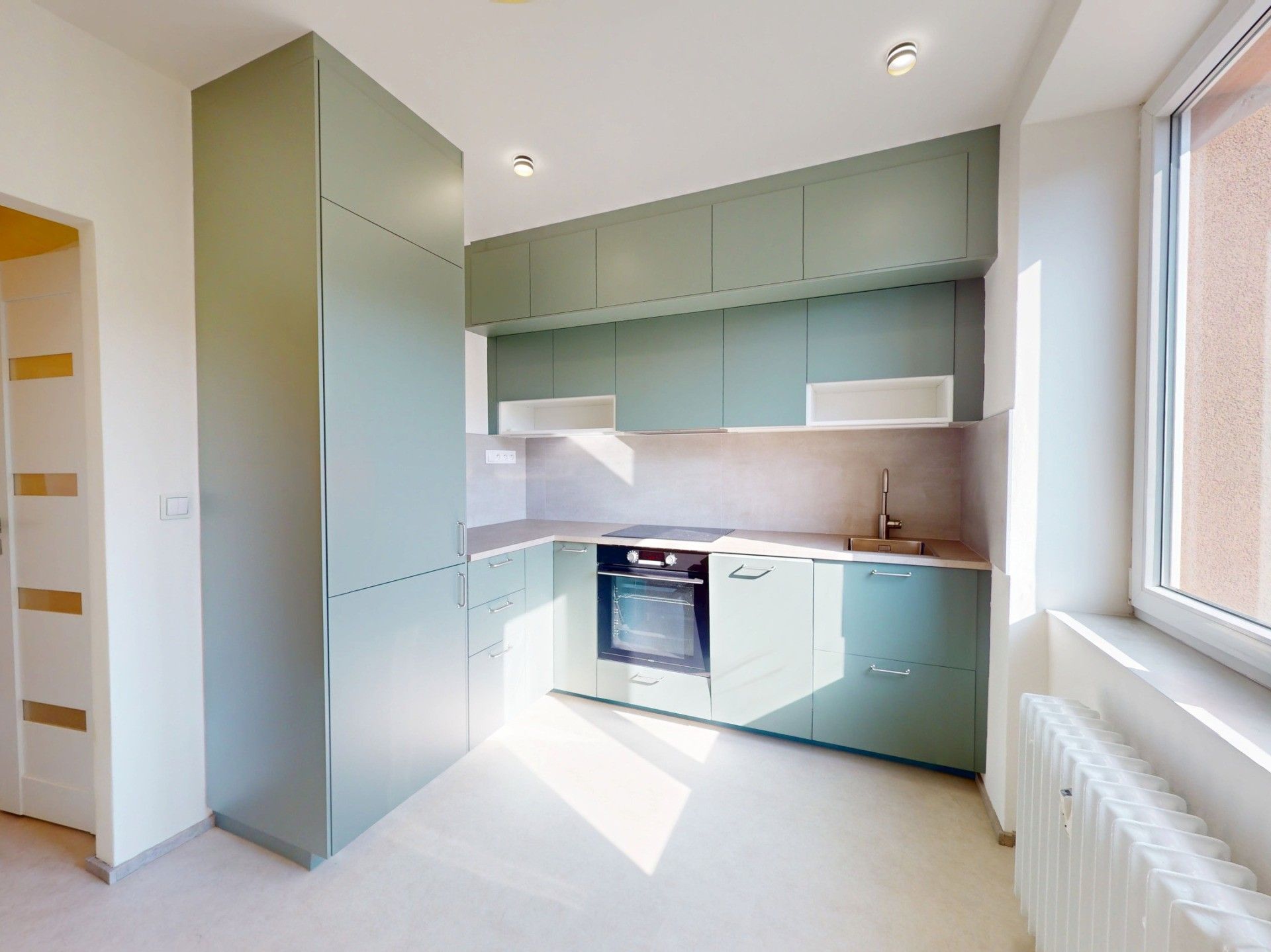 Pronájem bytu 3+1 74 m² - foto 2