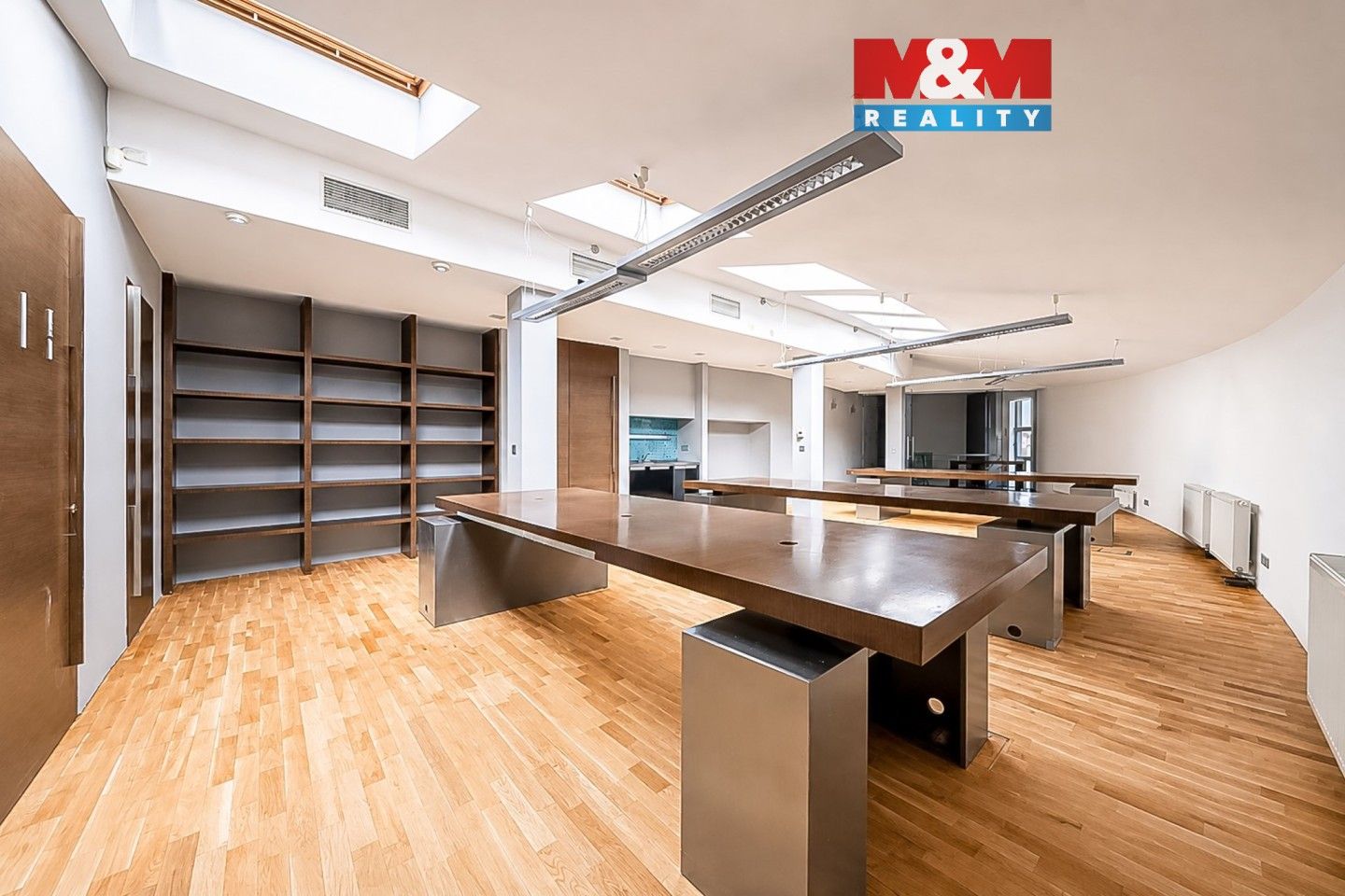Pronájem komerčního prostoru 97 m² - foto 1