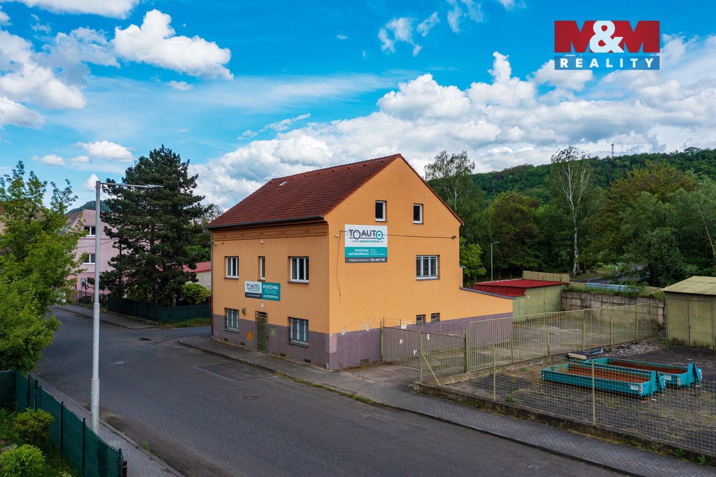 Prodej komerčního prostoru 240 m² - foto 2