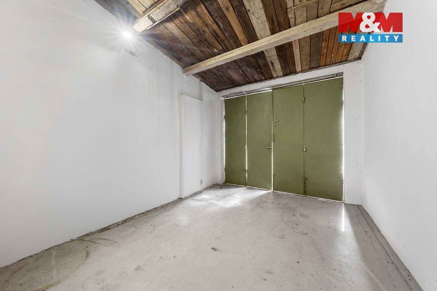 Prodej komerčního prostoru 240 m² - foto 27