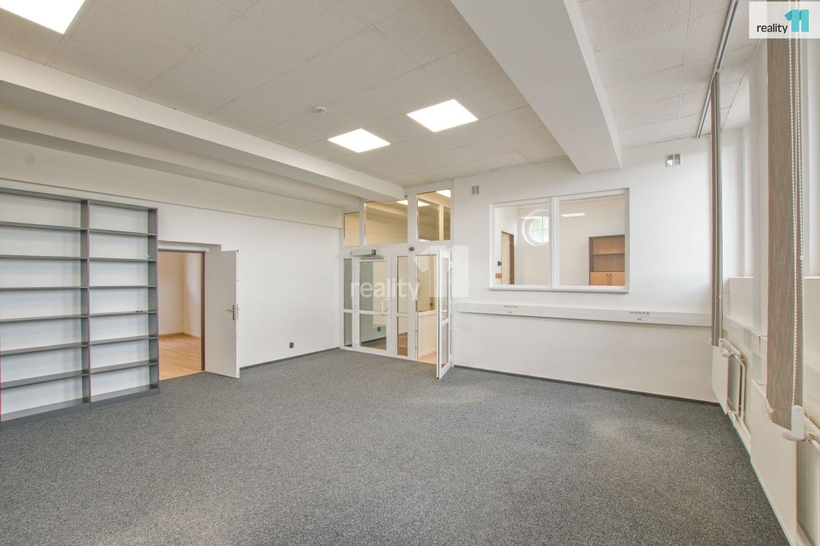 Pronájem komerčního prostoru 68 m² - foto 4