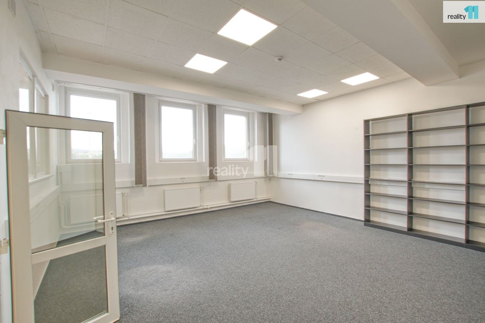 Pronájem komerčního prostoru 68 m² - foto 6