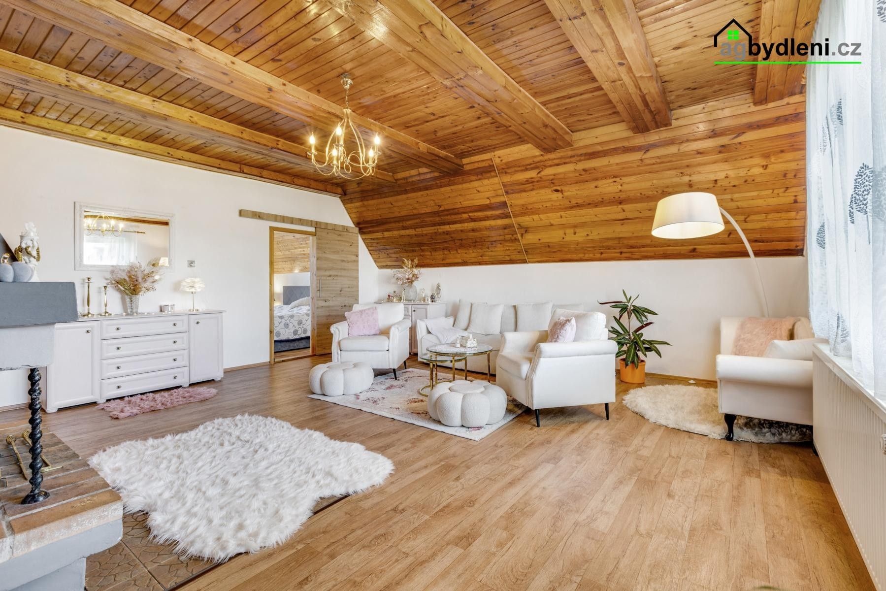 Prodej domu 282 m² - foto 3