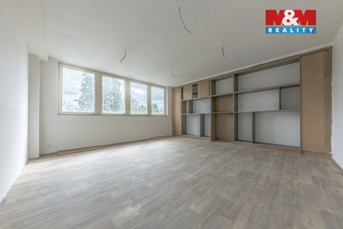 Pronájem komerčního prostoru 265 m² - foto 2