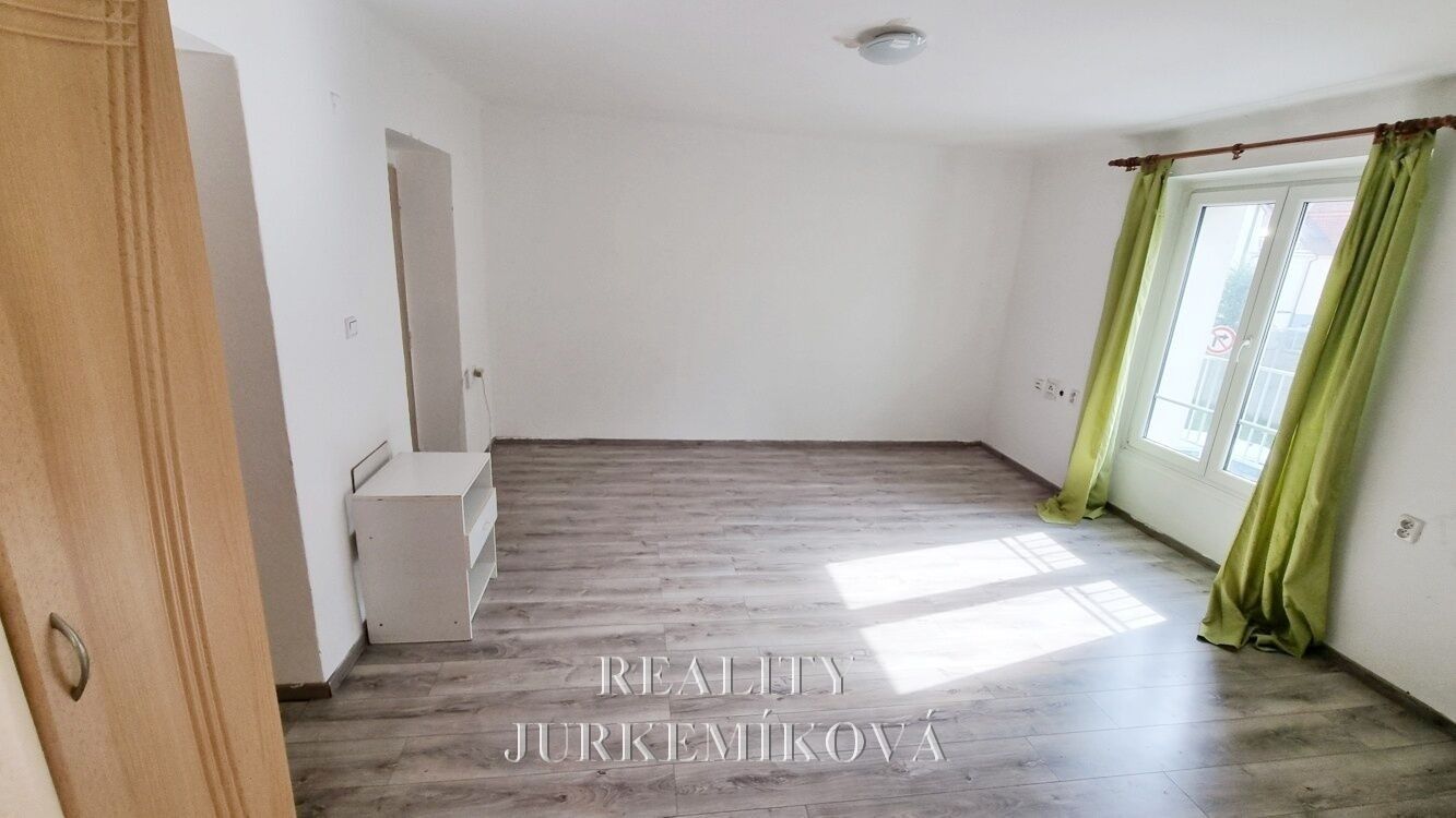 Prodej bytu 2+1 64 m² - foto 4