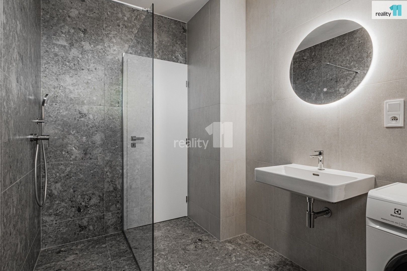 Pronájem bytu 17 m² - foto 5