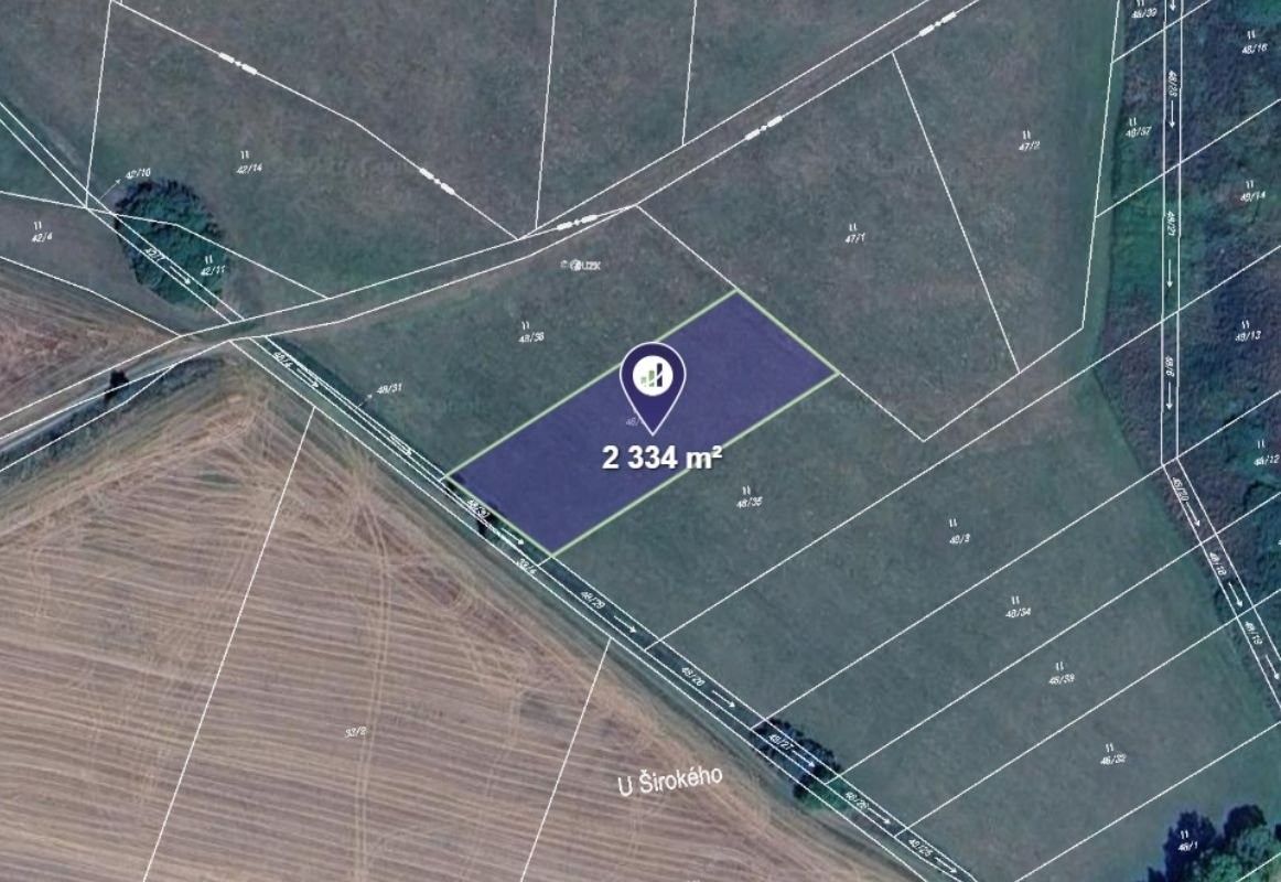 Prodej pozemku 2464 m² - foto 1