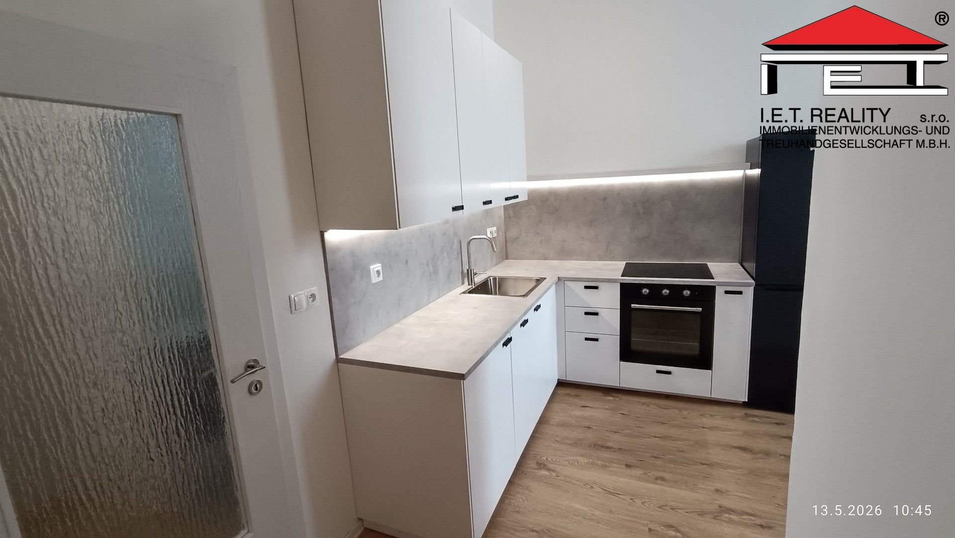 Pronájem bytu 1+kk 26 m² - foto 2