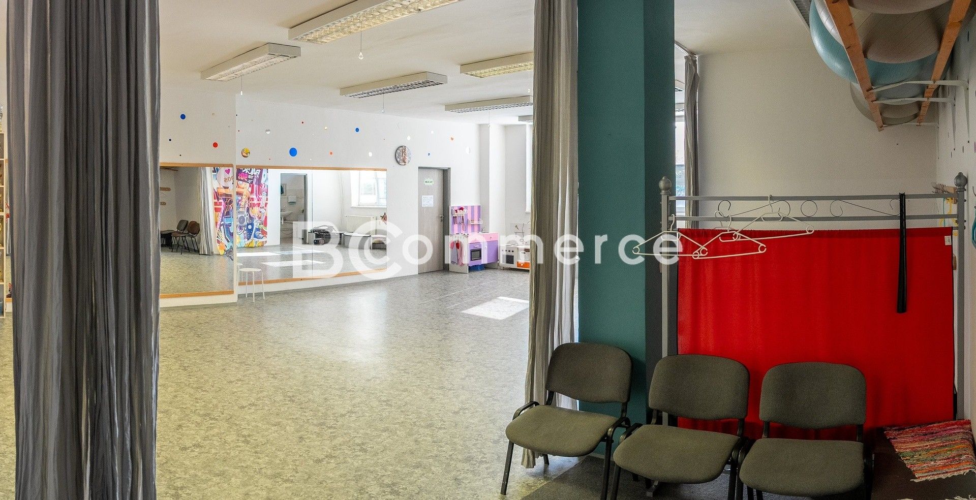 Pronájem komerčního prostoru 90 m² - foto 5