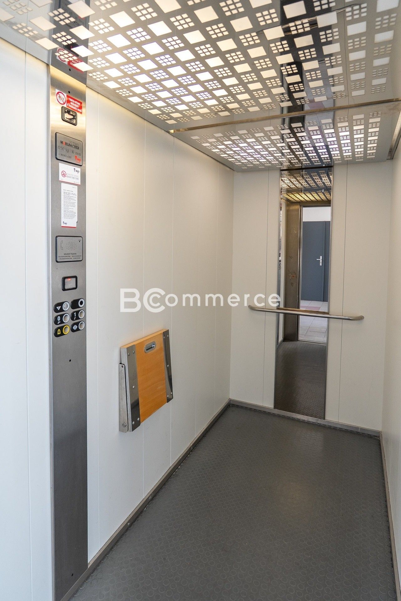 Pronájem komerčního prostoru 90 m² - foto 13