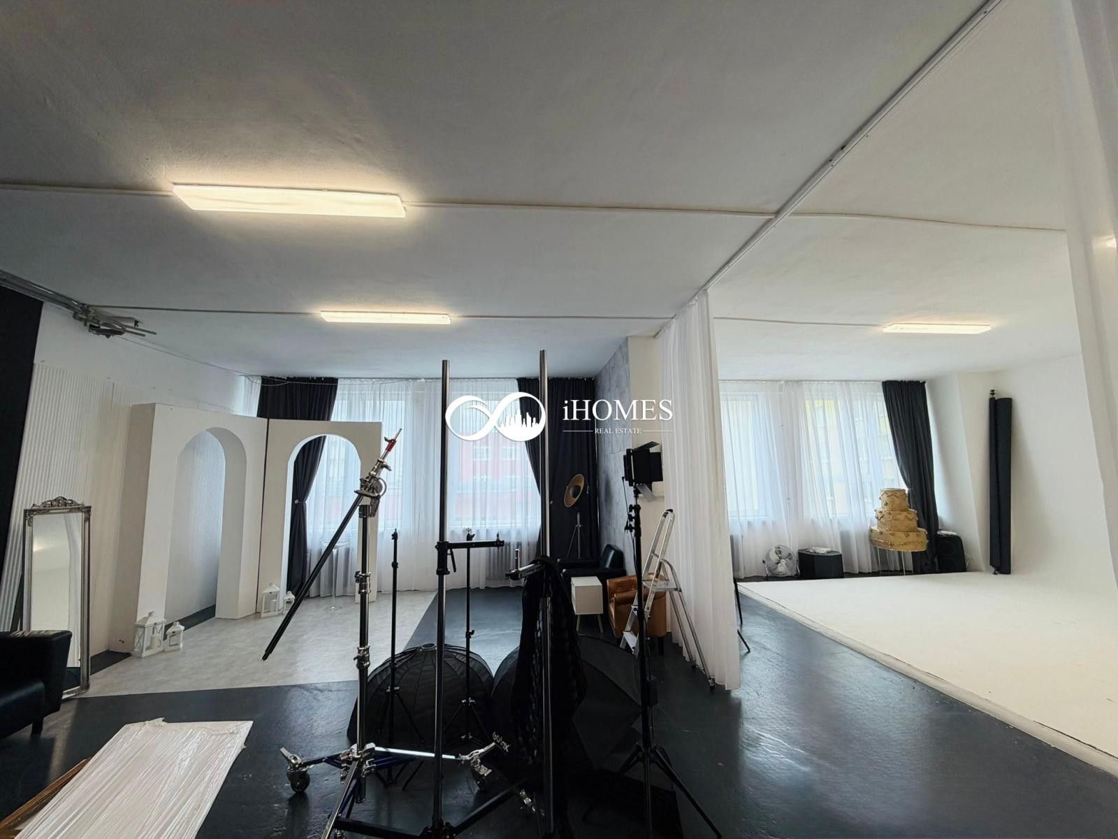 Pronájem komerčního prostoru 99 m² - foto 2