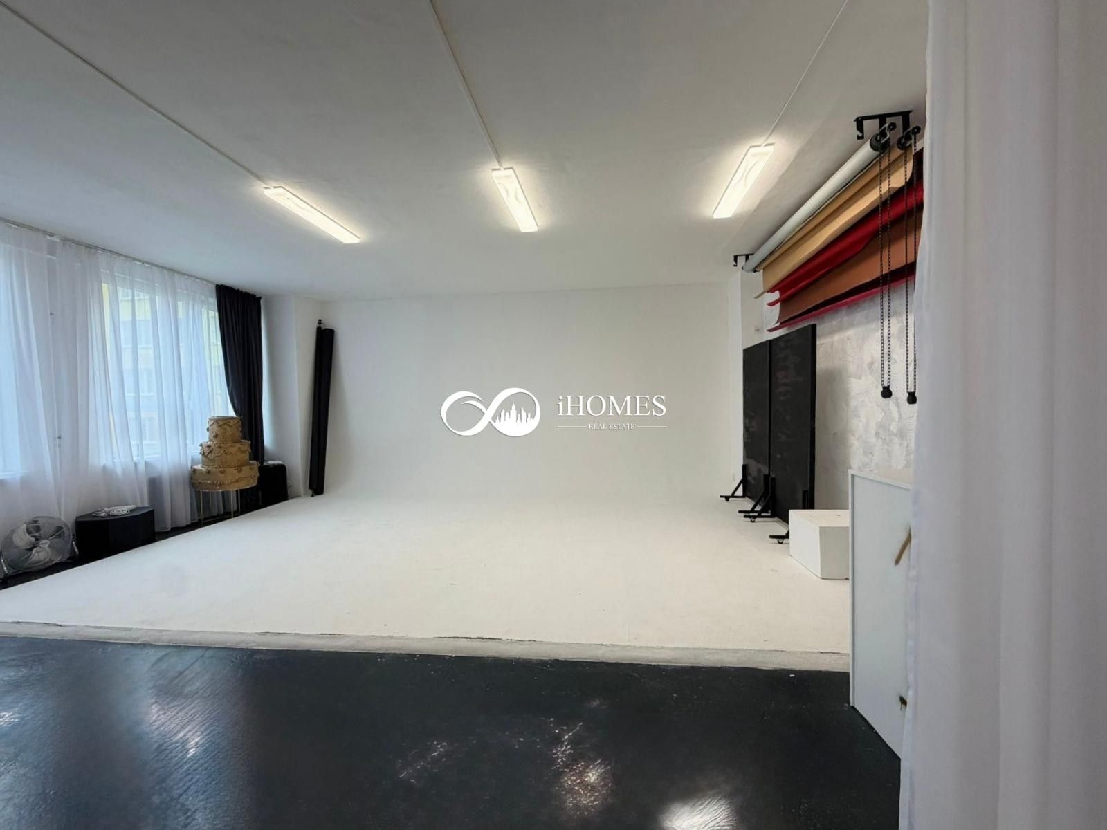 Pronájem komerčního prostoru 99 m² - foto 3