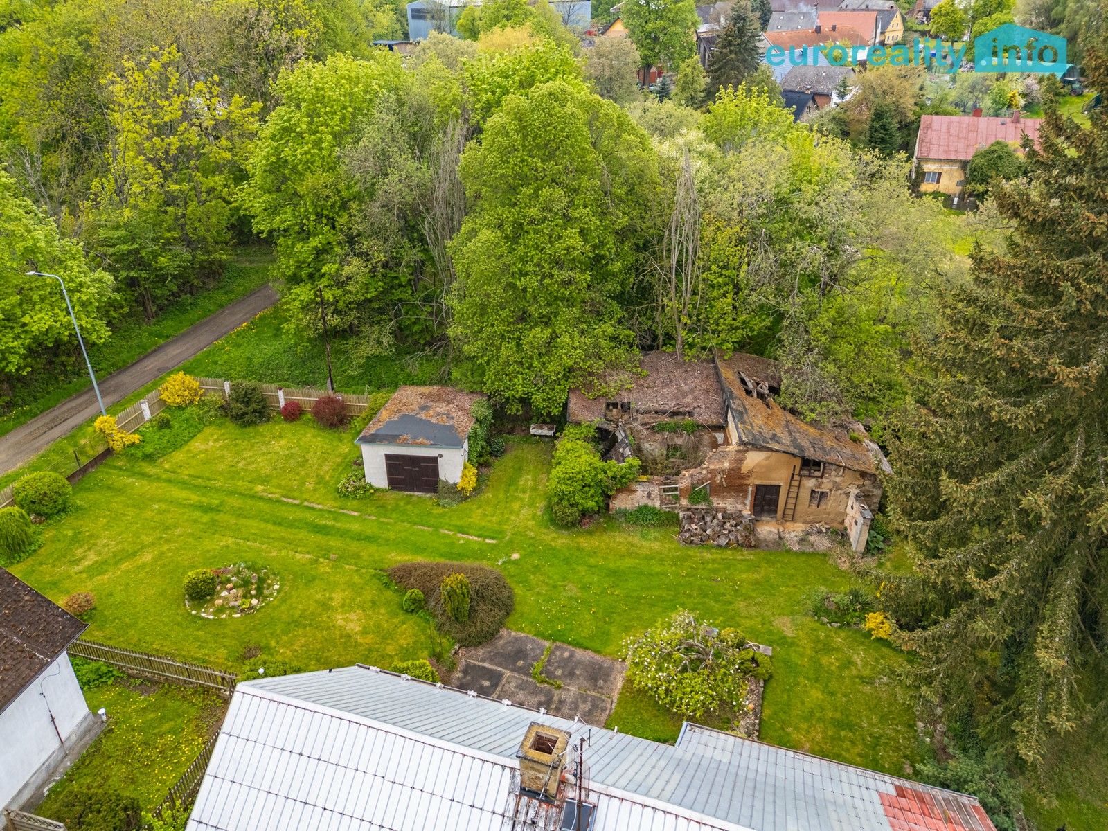 Prodej pozemku 691 m² - foto 4