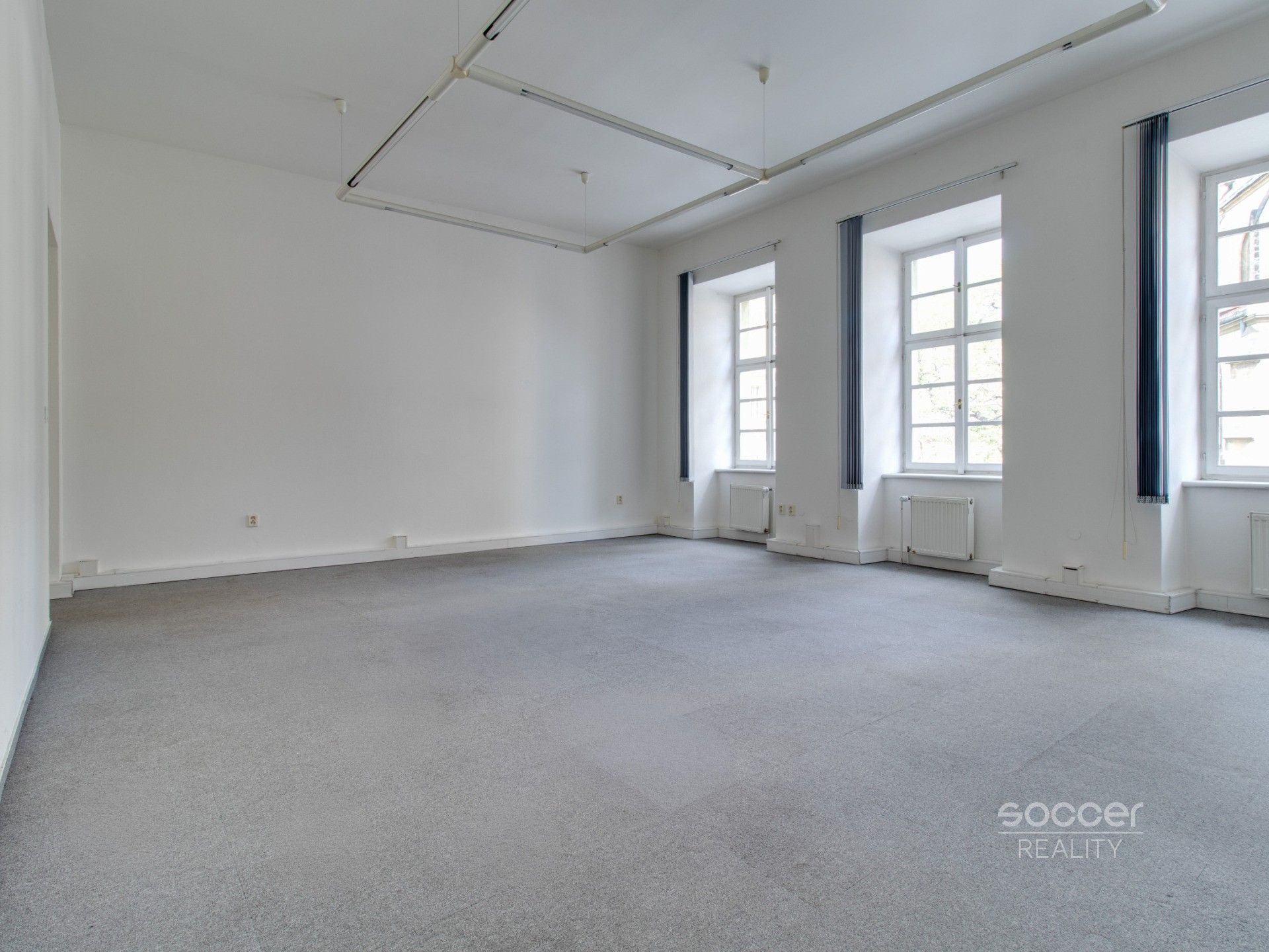 Pronájem komerčního prostoru 68 m² - foto 2
