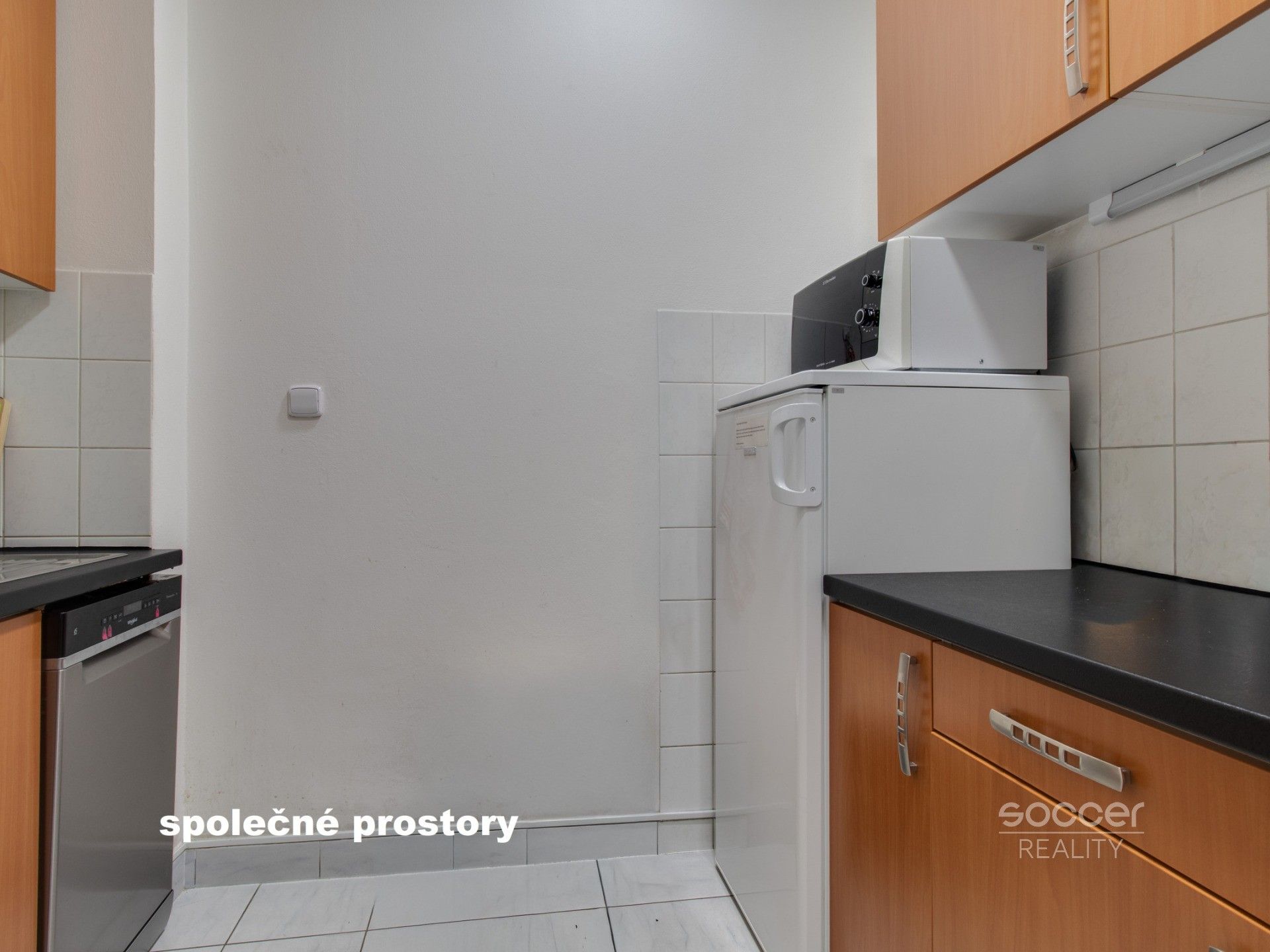 Pronájem komerčního prostoru 68 m² - foto 9