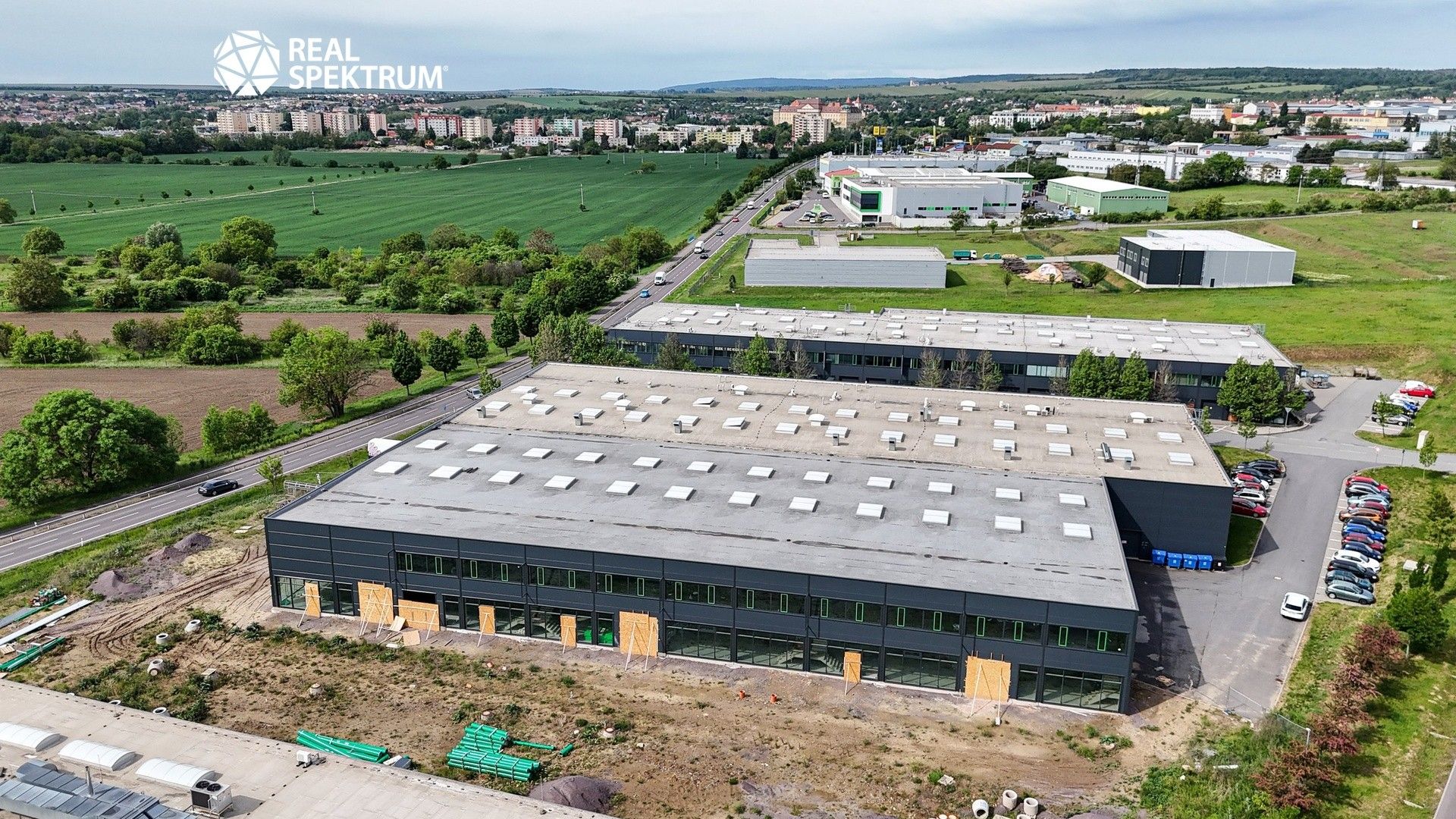 Pronájem komerčního prostoru 462 m² - foto 11